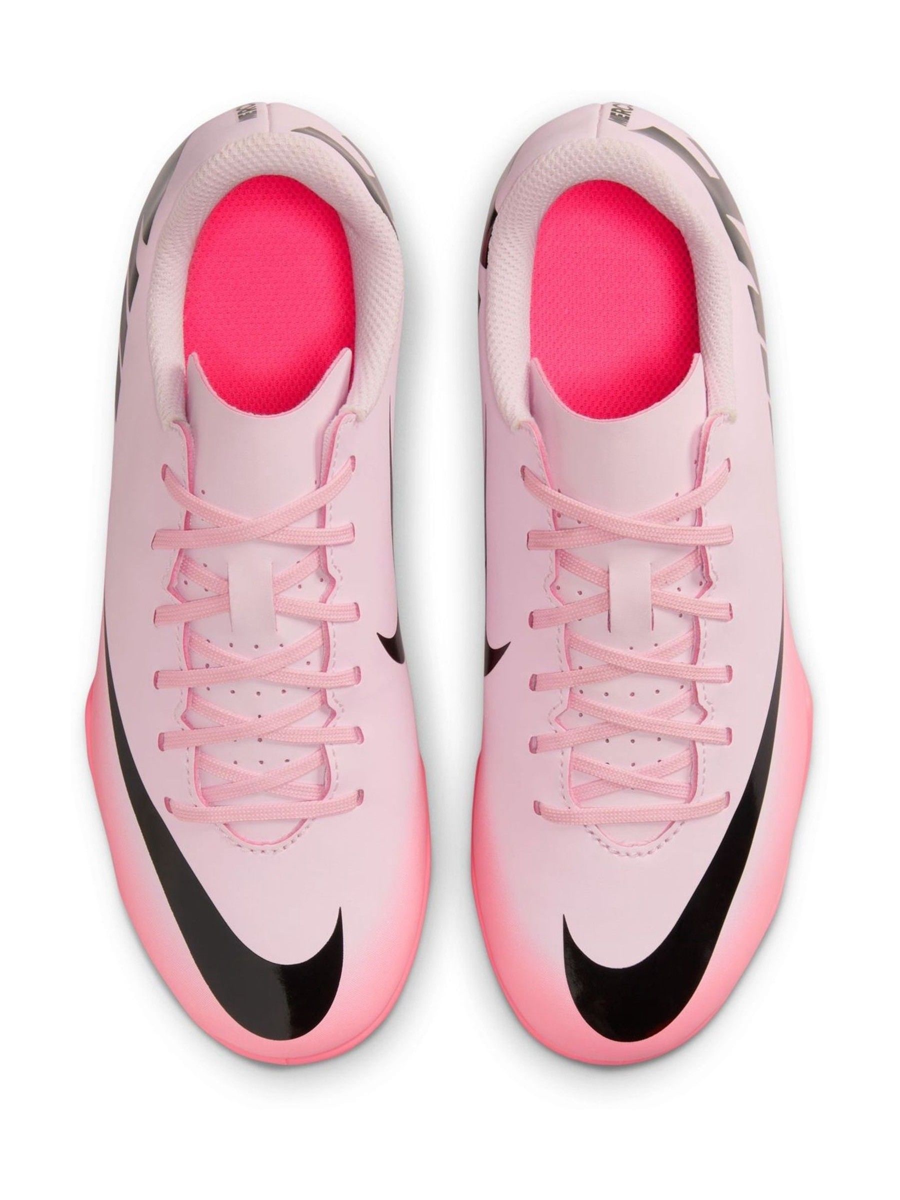 Nike football shoes women hot sale