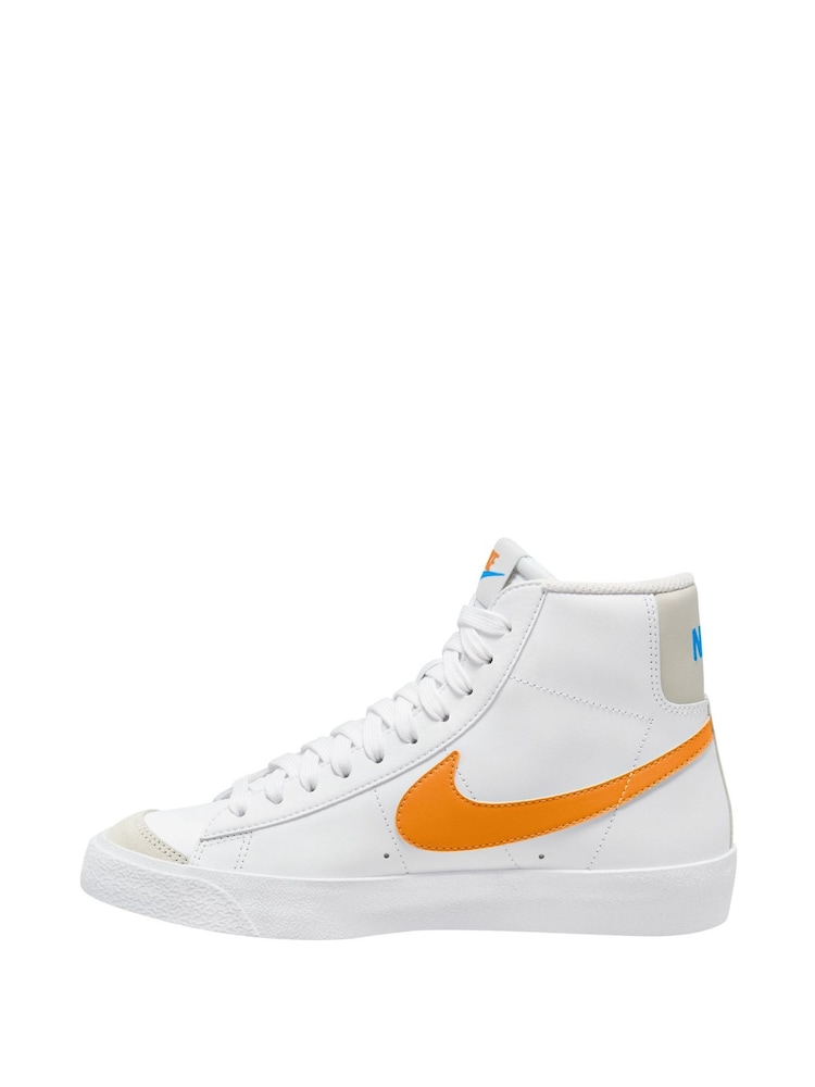 Белая оранги - Детские кроссовки Nike Blazer 77 - Изображение 2 из 8