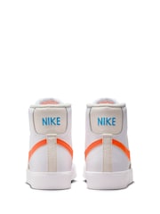 Белая оранги - Детские кроссовки Nike Blazer 77 - Изображение 4 из 8