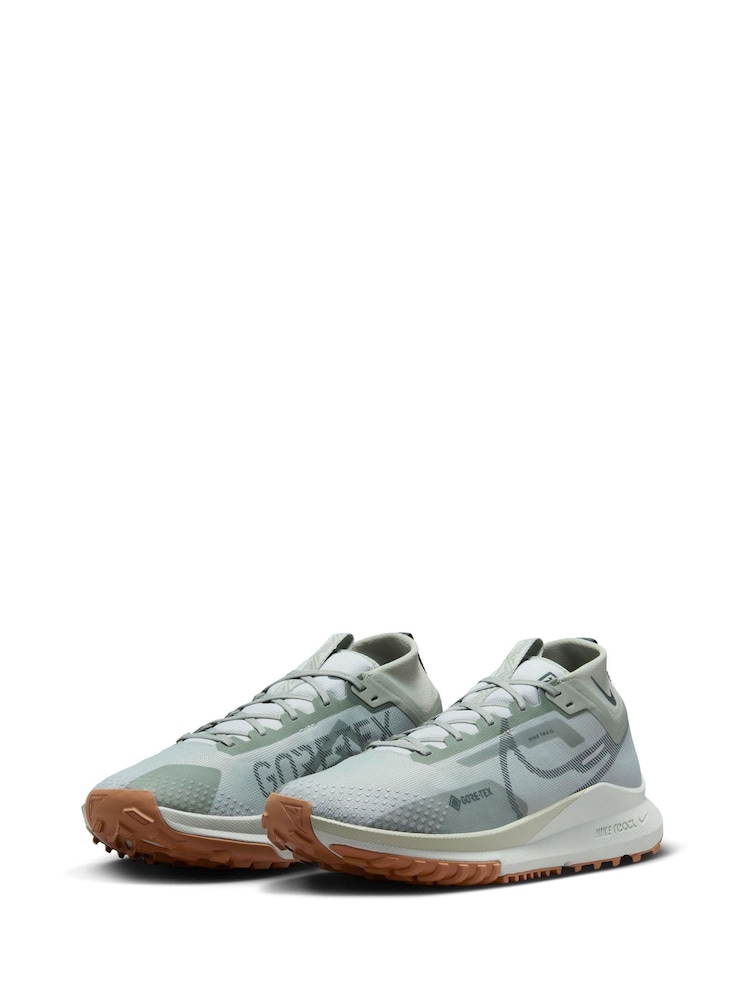 Nike Green React Pegasus Trail 4 Gore-Tex Running Trainers - Image 3 of 10