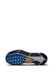Nike White/Black React Pegasus Trail 4 Gore-Tex Running Trainers - Image 13 of 13