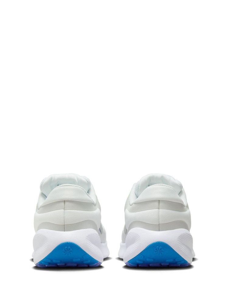 Nike White/Multi Youth Revolution 7 Trainers - Image 10 of 11