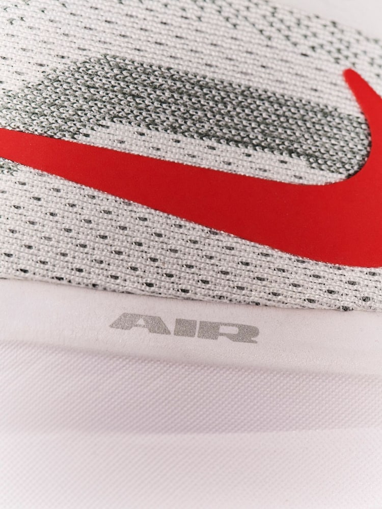 Nike Grey Winflo 11 Road Running Trainers - Image 9 of 20