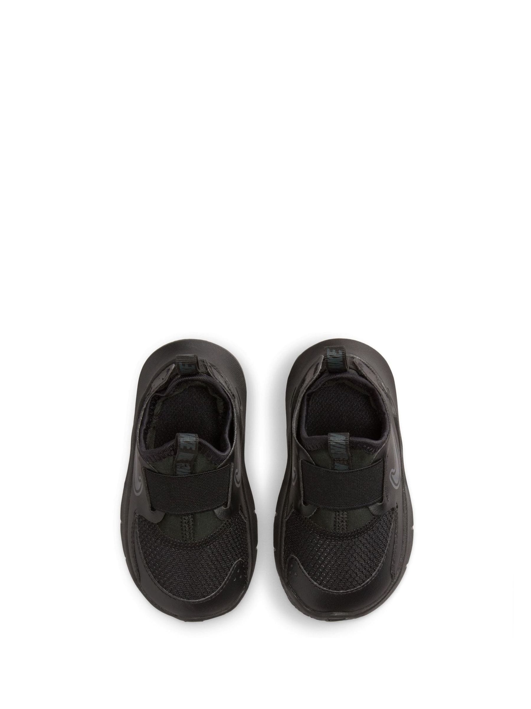 baby black nike shoes