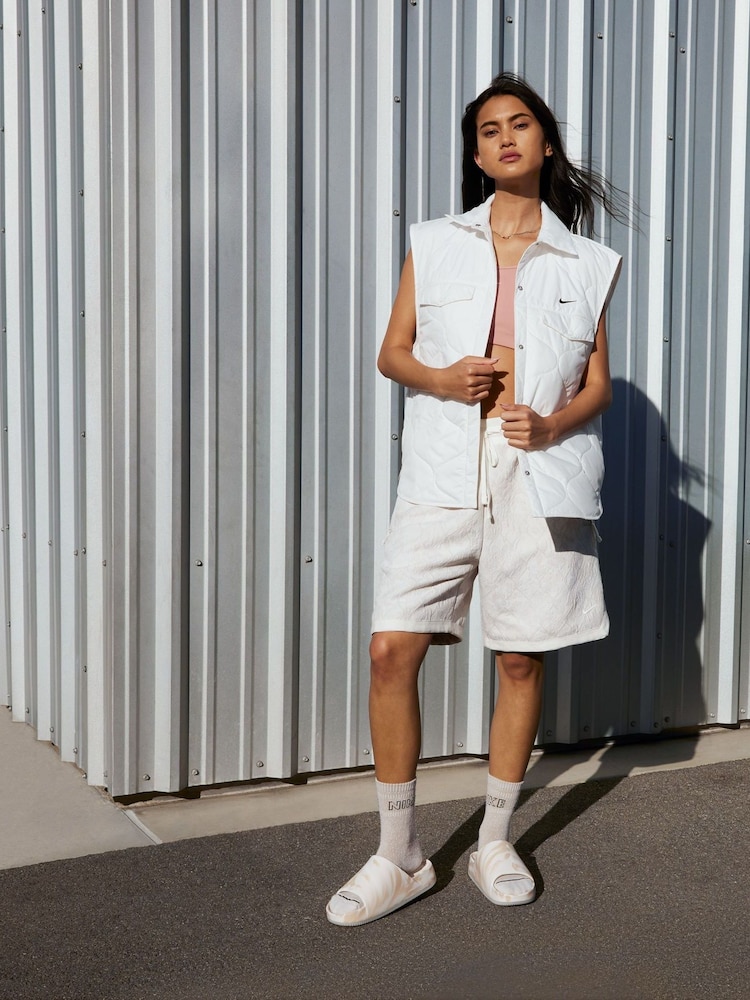 Nike Cream/Gold Marble Effect Calm Sliders - Image 9 of 9