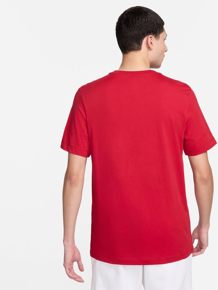Nike Red Liverpool FC Club Essential T-Shirt - Image 2 of 6