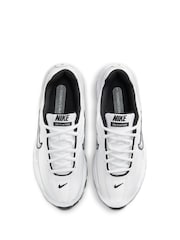 Nike White/Black Initiator Retro Runner Trainers - Image 9 of 11