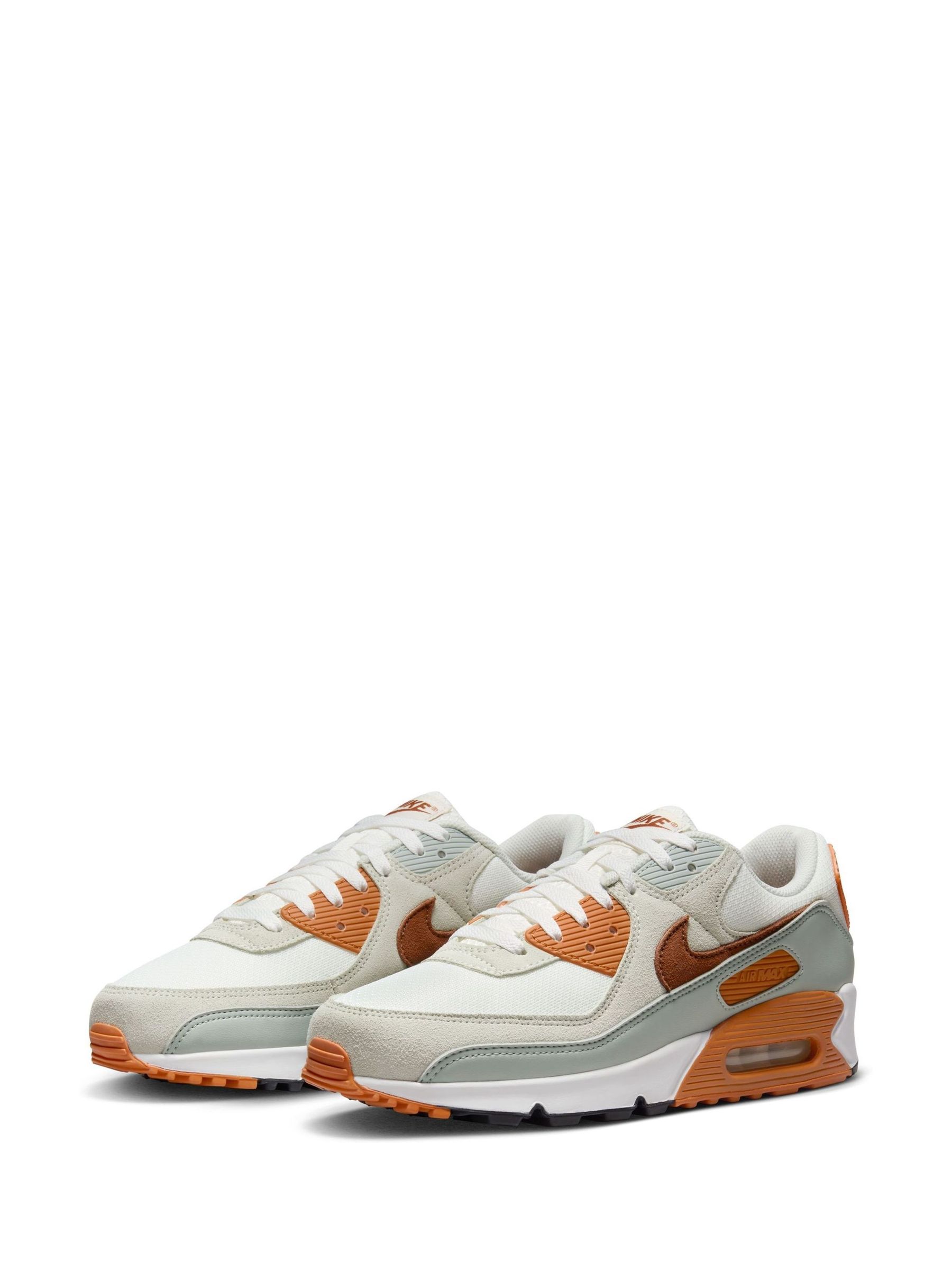 White nike trainers clear sole discount