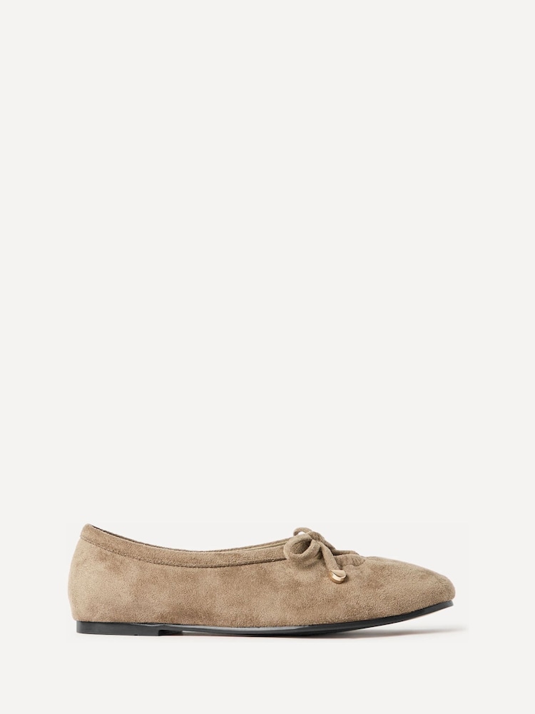 Linzi Natural Arlo Ballet Pumps with Bow Detail - Image 2 of 5 Linzi Natural Arlo Ballet Pumps with Bow Detail - Image 2 of 5