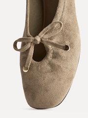 Linzi Natural Arlo Ballet Pumps with Bow Detail - Image 5 of 5
