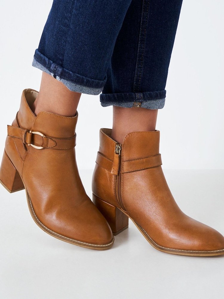 Crew Clothing Company Leather Brown Ankle Boots - Image 2 of 4