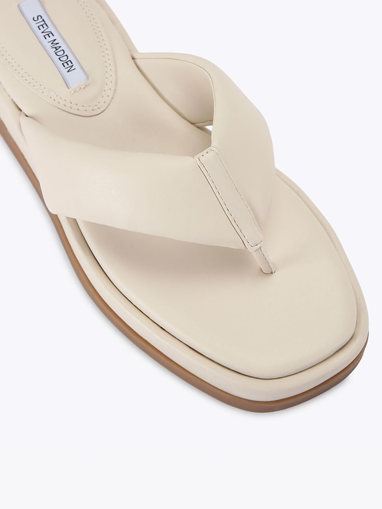 Steve Madden White Bella Sandals - Image 4 of 4 Steve Madden White Bella Sandals - Image 4 of 4