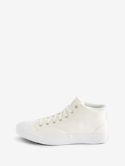 حذاء رياضي Chuck Taylor All Star Malden Street من Converse - Image 1 of 9