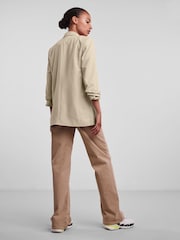 PIECES Cream 3/4 Ruched Sleeve Blazer - Image 3 of 6