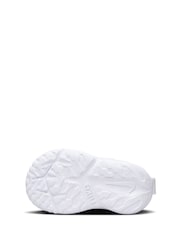 Nike White/Yellow Infant Star Runner 4 Trainers - Image 4 of 9