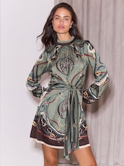 Lipsy Green Chain Print Satin Long Sleeve Tie Waist Mini Dress - Image 3 of 5