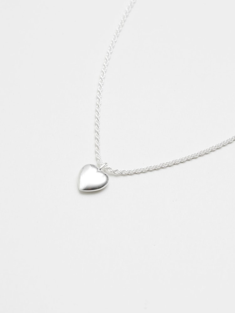 قلادة قلب مصقولة 925 من Simply Silver - صورة 2 من 3