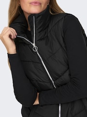 JDY Black Longline Padded Quilted Gilet - Image 5 of 7