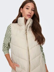 JDY Cream Longline Padded Quilted Gilet - Image 5 of 7