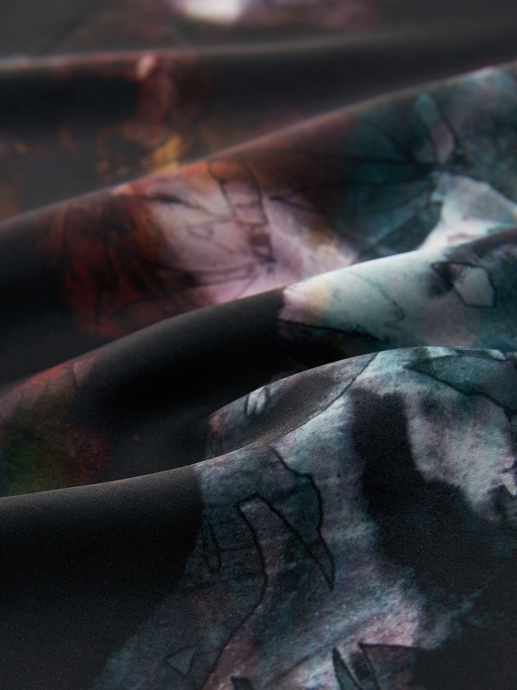 Blurred Floral Woven Mix Short Sleeve Raglan T-Shirt - Image 7 of 7