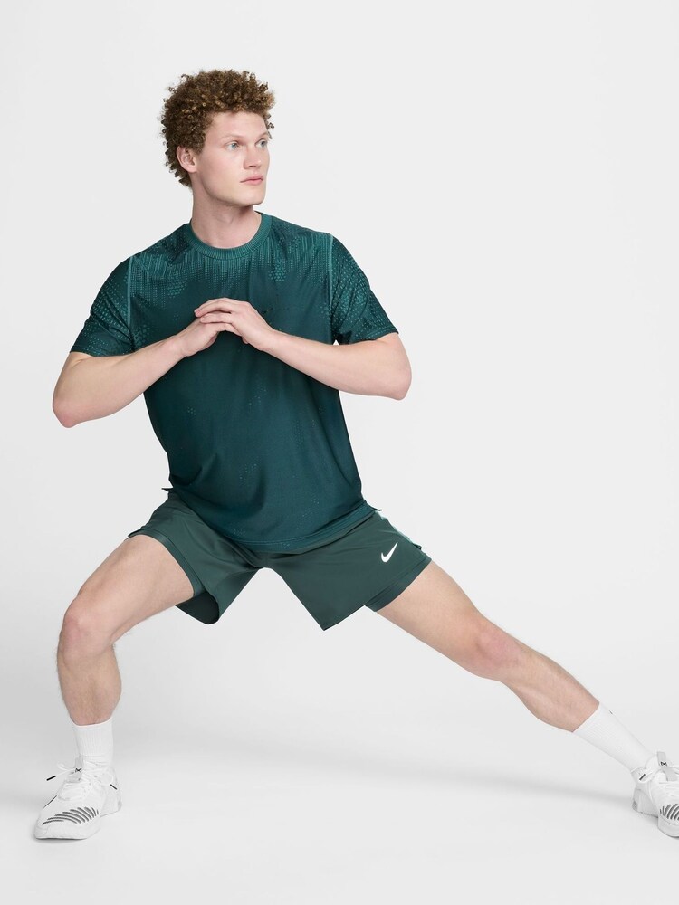 Nike Green Challenger Dri-FIT 7 inch 2-in-1 Running Shorts - Image 2 of 9