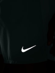Nike Green Challenger Dri-FIT 7 inch 2-in-1 Running Shorts - Image 6 of 9