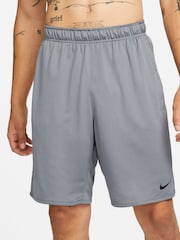 Grå - Nike Totality Dri-FIT 9 tommer alsidige unforede shorts - Image 3 of 7