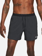 Negro/gris - Pantalones cortos para correr Dri-FIT Stride de 5 pulgadas de Nike - Imagen 2 de 13