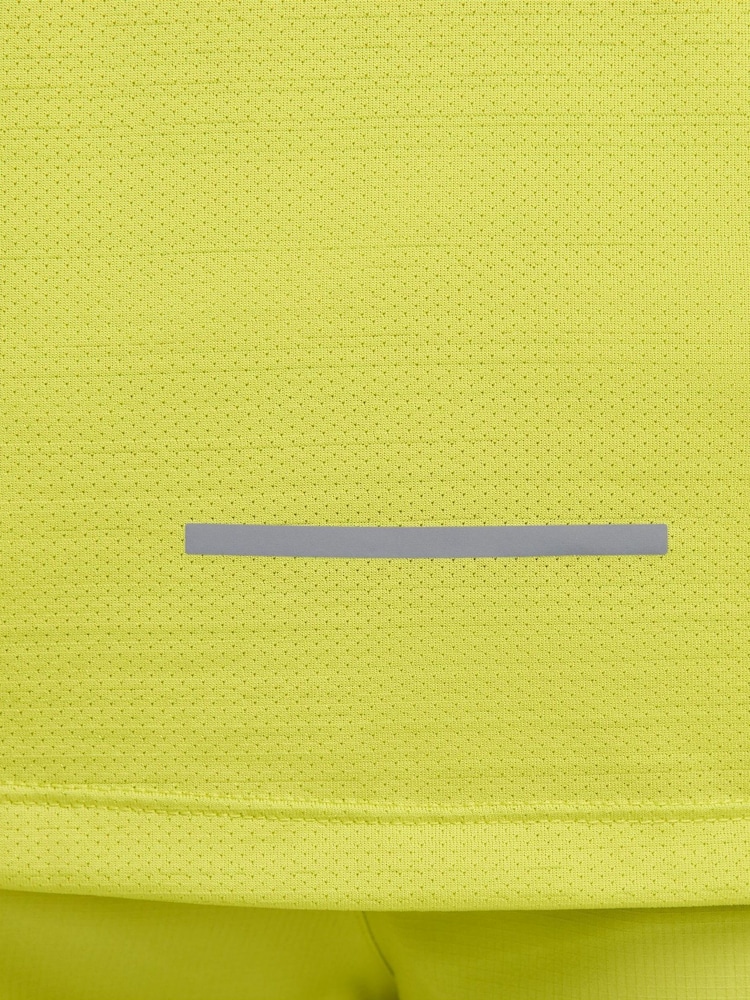 Nike Yellow Dri-FIT Miler Breathe Running T-Shirt - Image 5 of 8