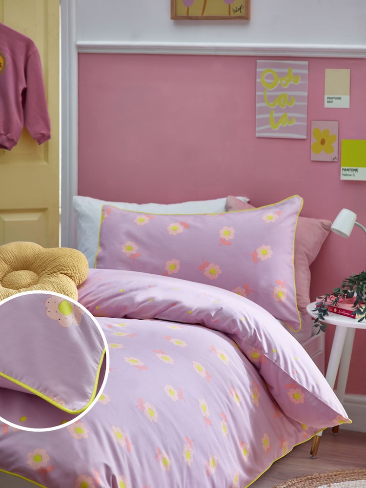 Printed Polycotton Duvet Cover and Pillowcase Bedding Set - Image 1 of 11