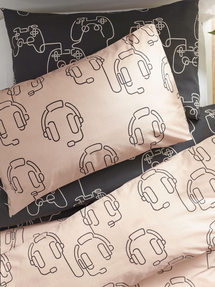 2 Pack Mono Beige Gamer Duvet Cover and Pillowcases Set - Image 7 of 13