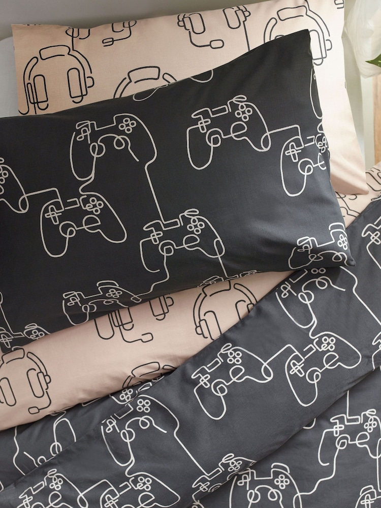 2 Pack Mono Beige Gamer Duvet Cover and Pillowcases Set - Image 8 of 13