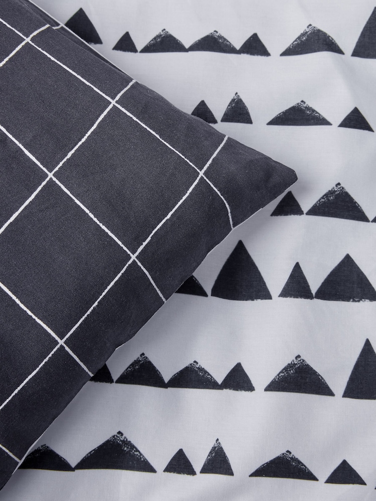 Monochrome 100% Cotton Printed Bedding Duvet Cover and Pillowcase Set - Image 10 of 10
