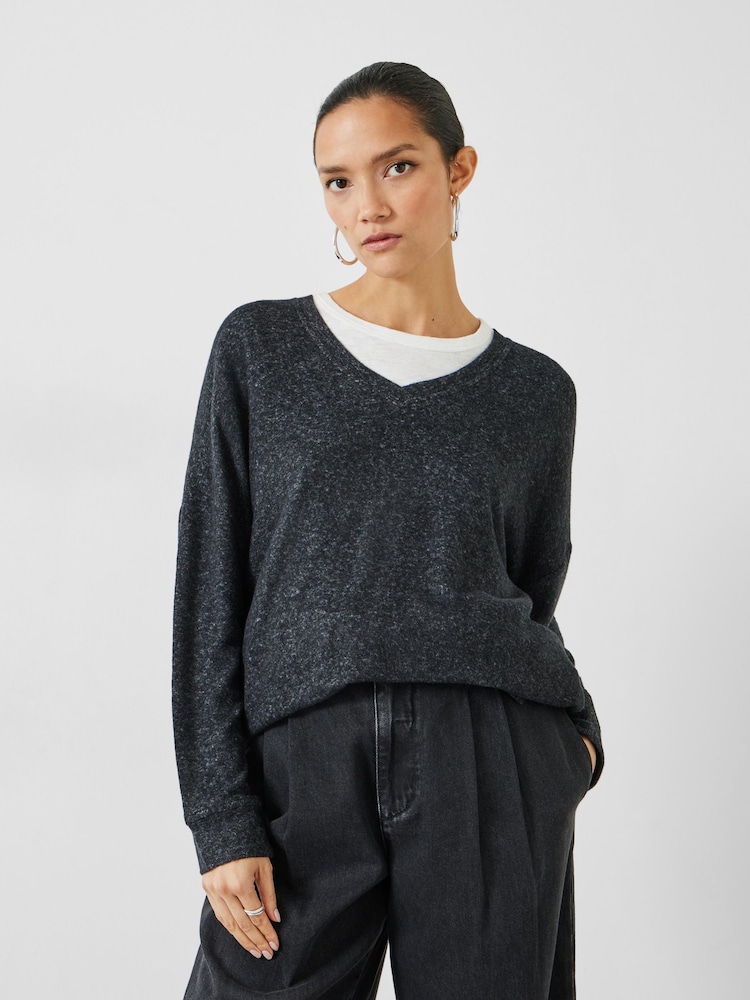 Hush Elle Superweiches Sweat-Top mit V-Ausschnitt - Bild 1 von 5
