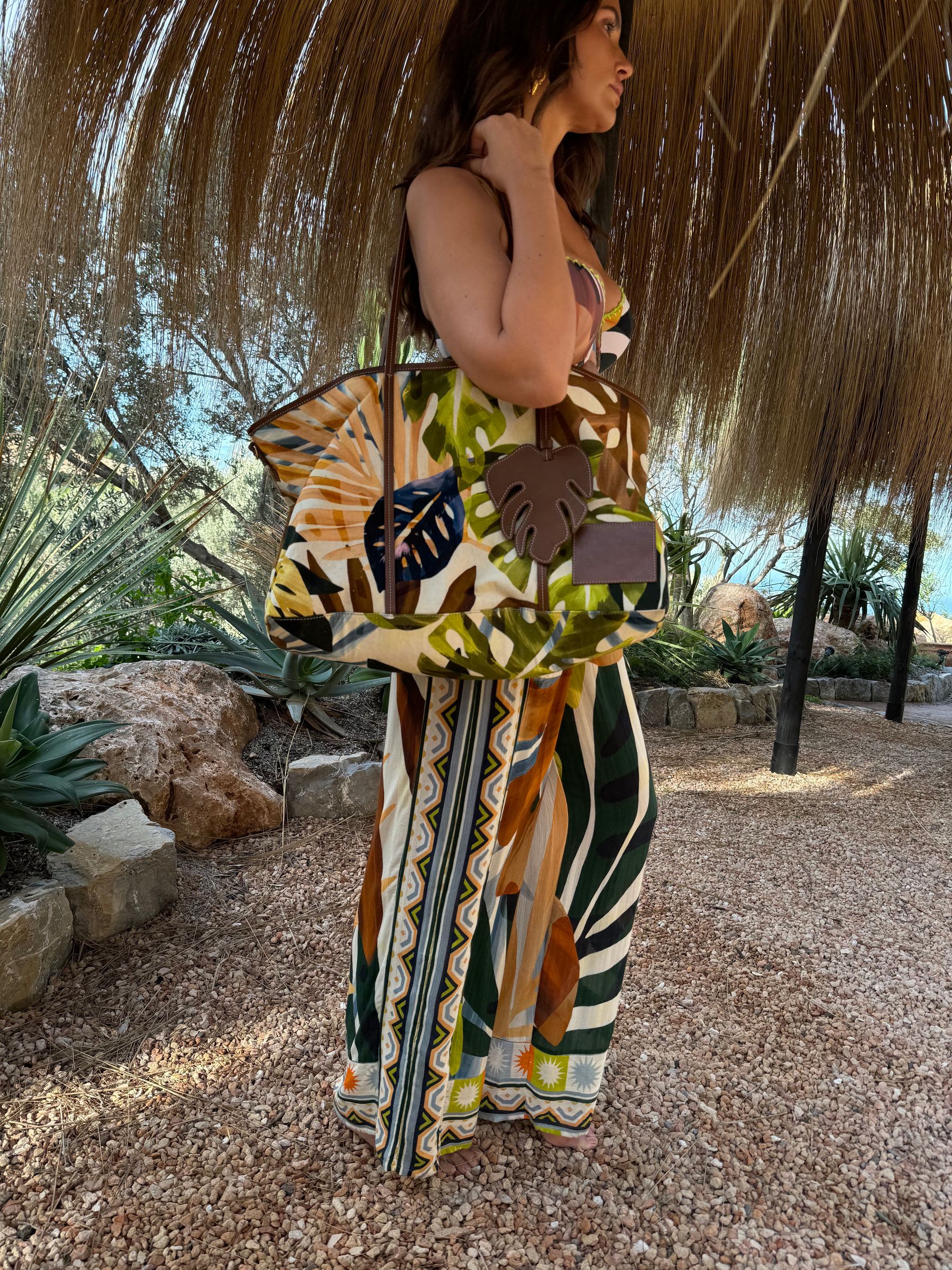 Palm print beach bag outlet