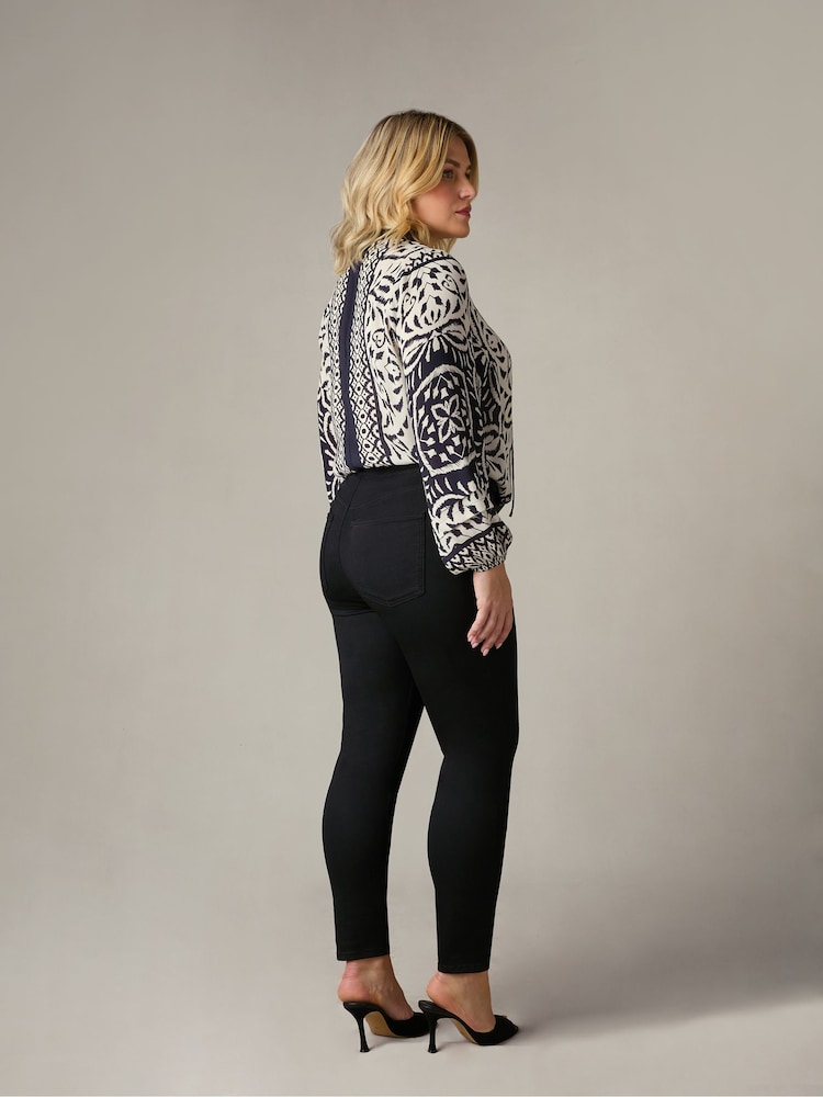 Live Unlimited Black Curve Denim Jeans - Image 2 of 4