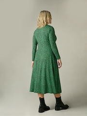 Live Unlimited Green Curve Spot Print Jersey Wrap Dress - Image 2 of 5