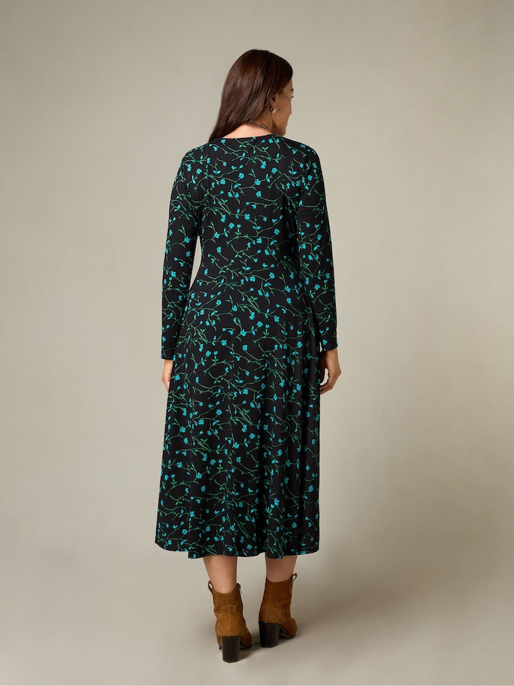 Live Unlimited Blue Curve Petite Ditsy Print Jersey Wrap Dress - Image 2 of 5