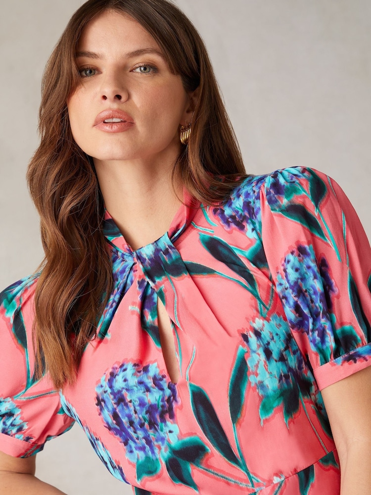 Ro&Zo Petite Scarlett Floral Print Twist Neck Maxi Dress - Bild 7 von 7