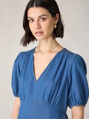 Ro&Zo Blue Petite Shirred Shoulder Midi Dress - Image 2 of 4
