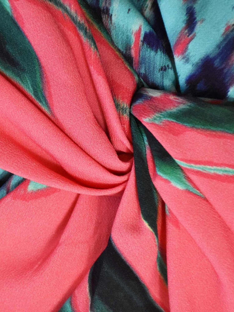 Ro&Zo Pink Petite Petite Scarlett Floral Print Twist Neck Maxi Dress - Image 7 of 7 Ro&Zo Pink Petite Petite Scarlett Floral Print Twist Neck Maxi Dress - Image 7 of 7