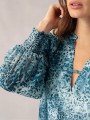 Ro&Zo Blue Mini Leopard Print Shirred Shoulder Dress - Image 4 of 8