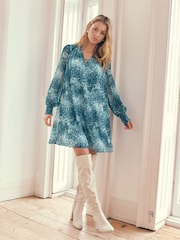 Ro&Zo Blue Mini Leopard Print Shirred Shoulder Dress - Image 5 of 8