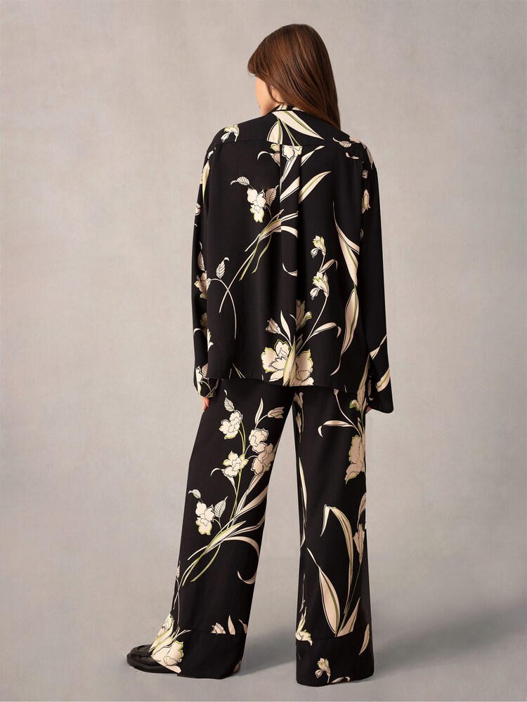 Ro&Zo Climbing Floral Seam Detail Black Trousers - Image 2 of 5 Ro&Zo Climbing Floral Seam Detail Black Trousers - Image 2 of 5