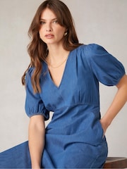 Ro&Zo Blue Shirred Shoulder Midi Dress - Image 5 of 8