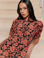 Ro&Zo Black Red Rose Print Ruched Front Midi Dress - Image 2 of 9