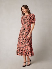 Ro&Zo Black Red Rose Print Ruched Front Midi Dress - Image 3 of 9