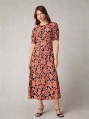 Ro&Zo Black Red Rose Print Ruched Front Midi Dress - Image 4 of 9