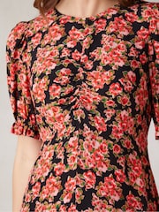 Ro&Zo Black Red Rose Print Ruched Front Midi Dress - Image 6 of 9