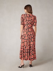 Ro&Zo Black Red Rose Print Ruched Front Midi Dress - Image 7 of 9